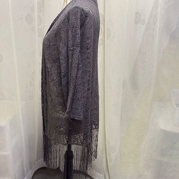 Elegant Gray Lace Fringe Jacket - Picture 2 of 2